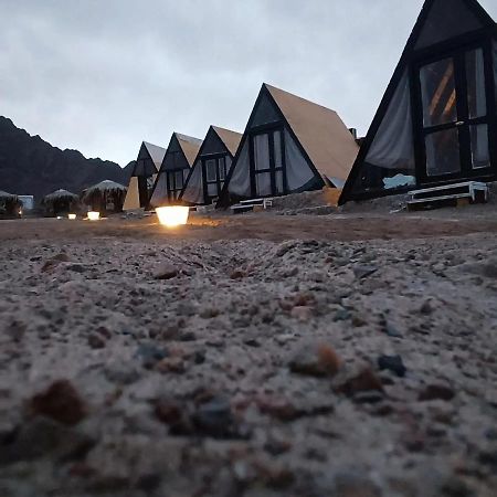 Abdo Caribbean Camp Hotel นูเวบา ภายนอก รูปภาพ